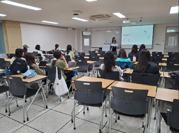 [학과 행사] 교육 분야 국제기구 직무 소개 및 취업 전략 특강 대표이미지