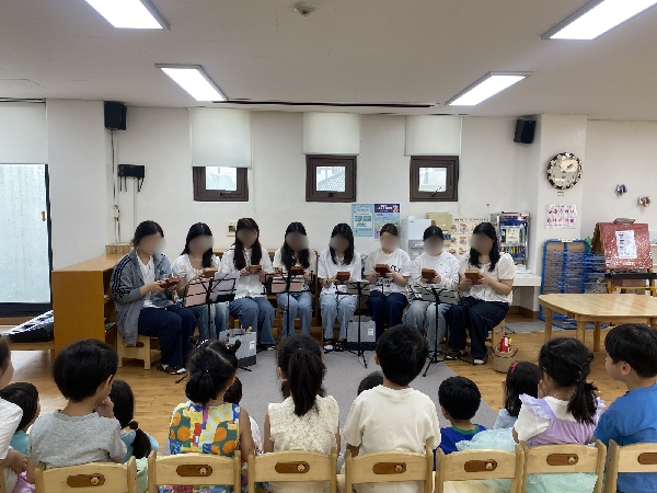 [학과 행사] 성신유치원 찾아오는 음악회 - 칼림바와 함께 하는 음악 여행 대표이미지