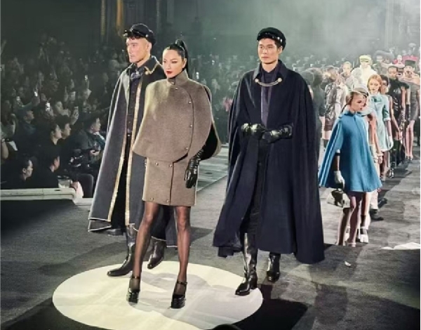 Undergraduate student majoring in Fashion Industry (Korea–China Joint Program) shines as an invited designer at London Fashion Week in the United Kingdom 대표이미지