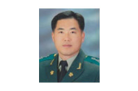 성신여대 학군단장 김지용(학군25기) (2013년) 대표이미지
