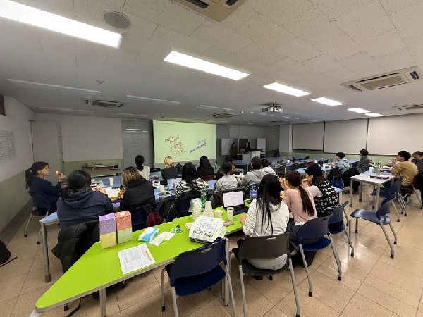 2025 서비스디자인공학과 진로 탐색 세미나: 연구와 실무 대표이미지